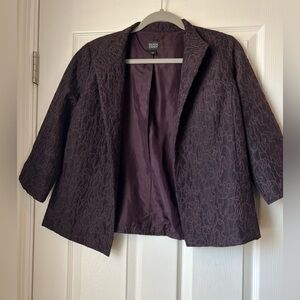 Eileen Fisher Silk Purple Plum Woman's  Small Embroidered  3/4 Sleeve‎ Blazer